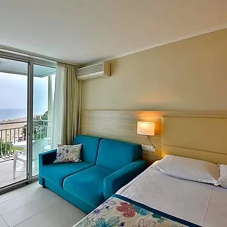 Laguna 4*