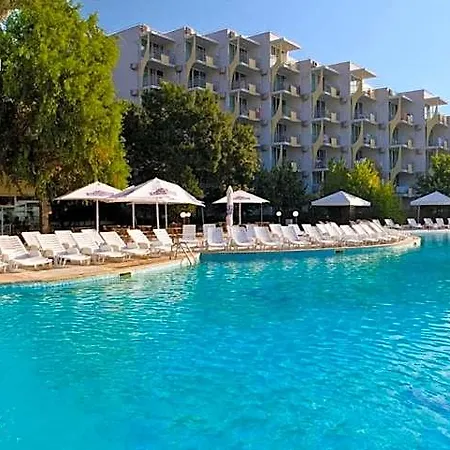 فندق Laguna 4*